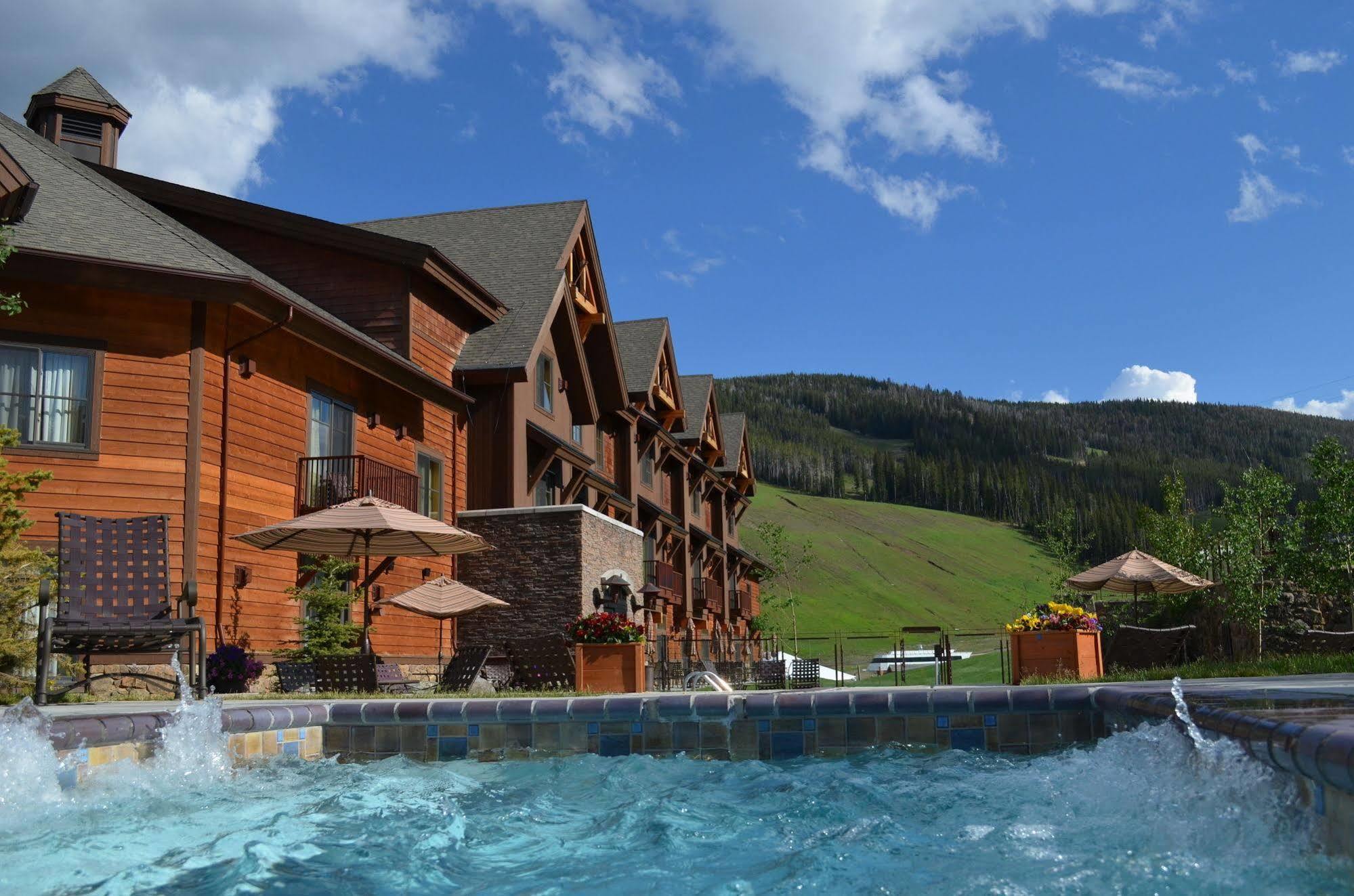 Big Sky Resort Village Center Экстерьер фото
